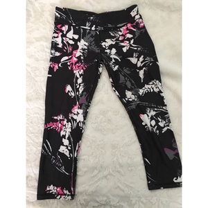 Fabletics crop workout pants and shorts